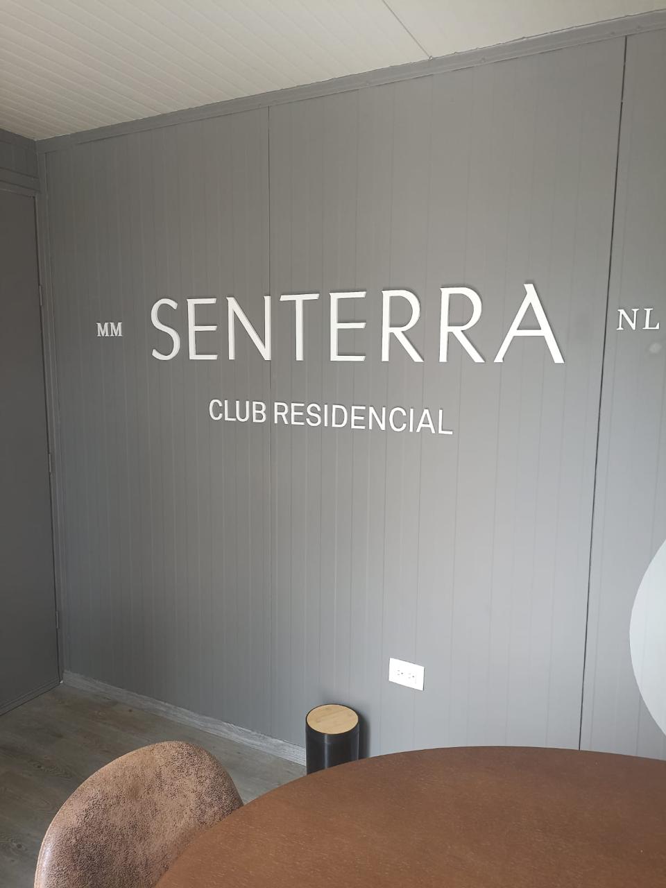 Letrero Senterra en trovicel pintado