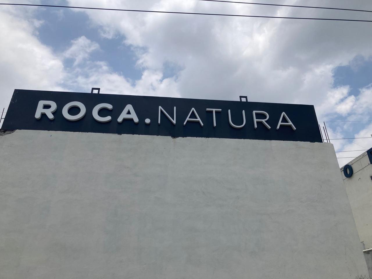 Letrero Roca Natura con lámina 3D