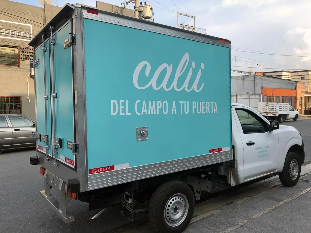 Rotulación de Vehículos 11 rotulacion caja calii